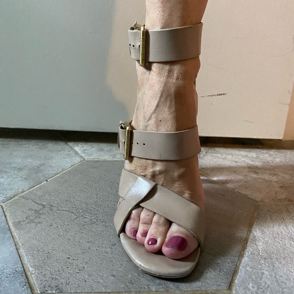 Calvin Klein Nude Heel - Picture 3 of 4